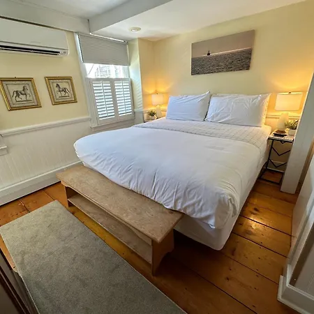 Entire Historic 5 Bed 5 Bath Inn Sleeps 17 Tour de Tour de Newport Extérieur photo
